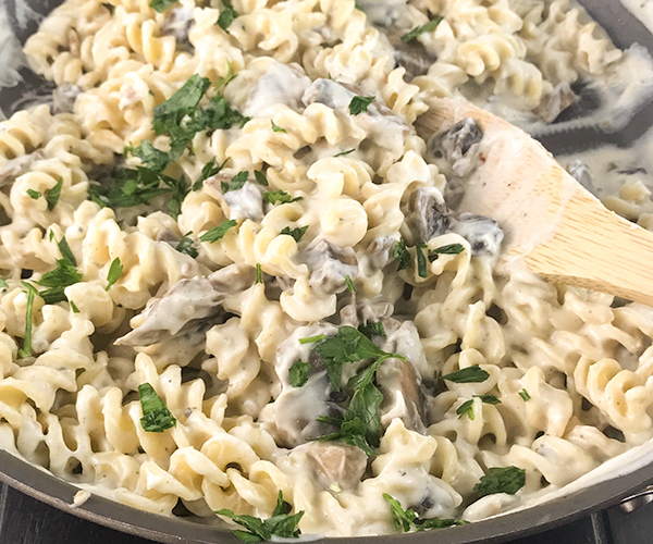 easy vegan mushroom alfredo 2