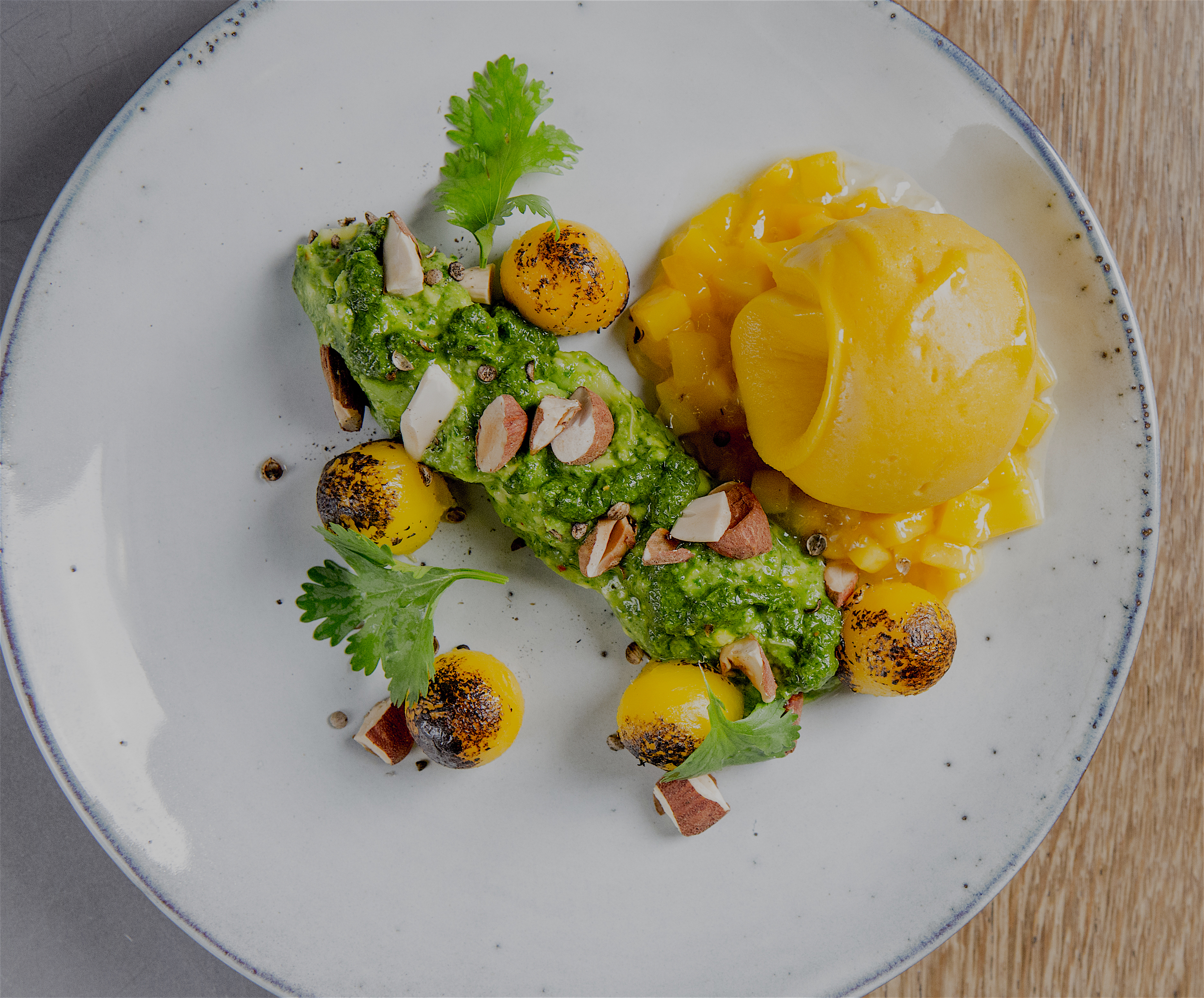 Spoon 2 - Bruned mango, avocado, coriander @Pierremonetta