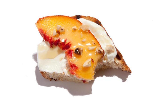 29967_peach_hazelnut_bruschetta2