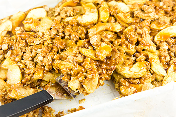 apple pie streusel bars 4