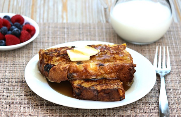 Panettone-French-Toast-olivesokra