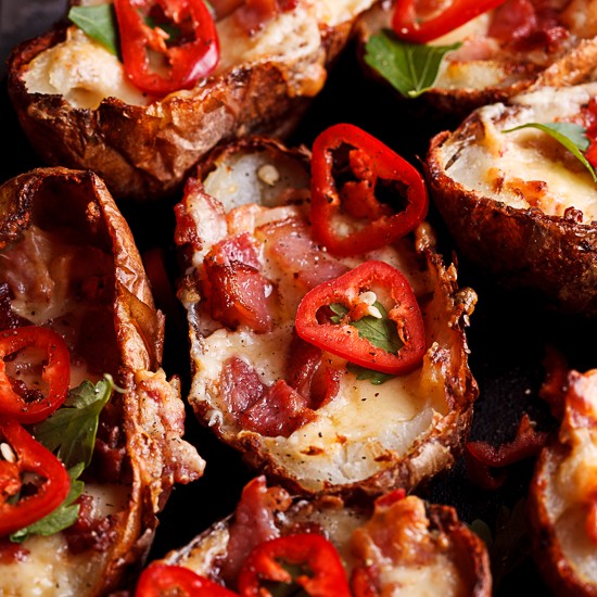 Cheesy jalapeño popper potato skins