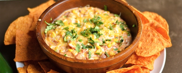 Instant Pot Cheesy Southwest Corn & Bacon Dip