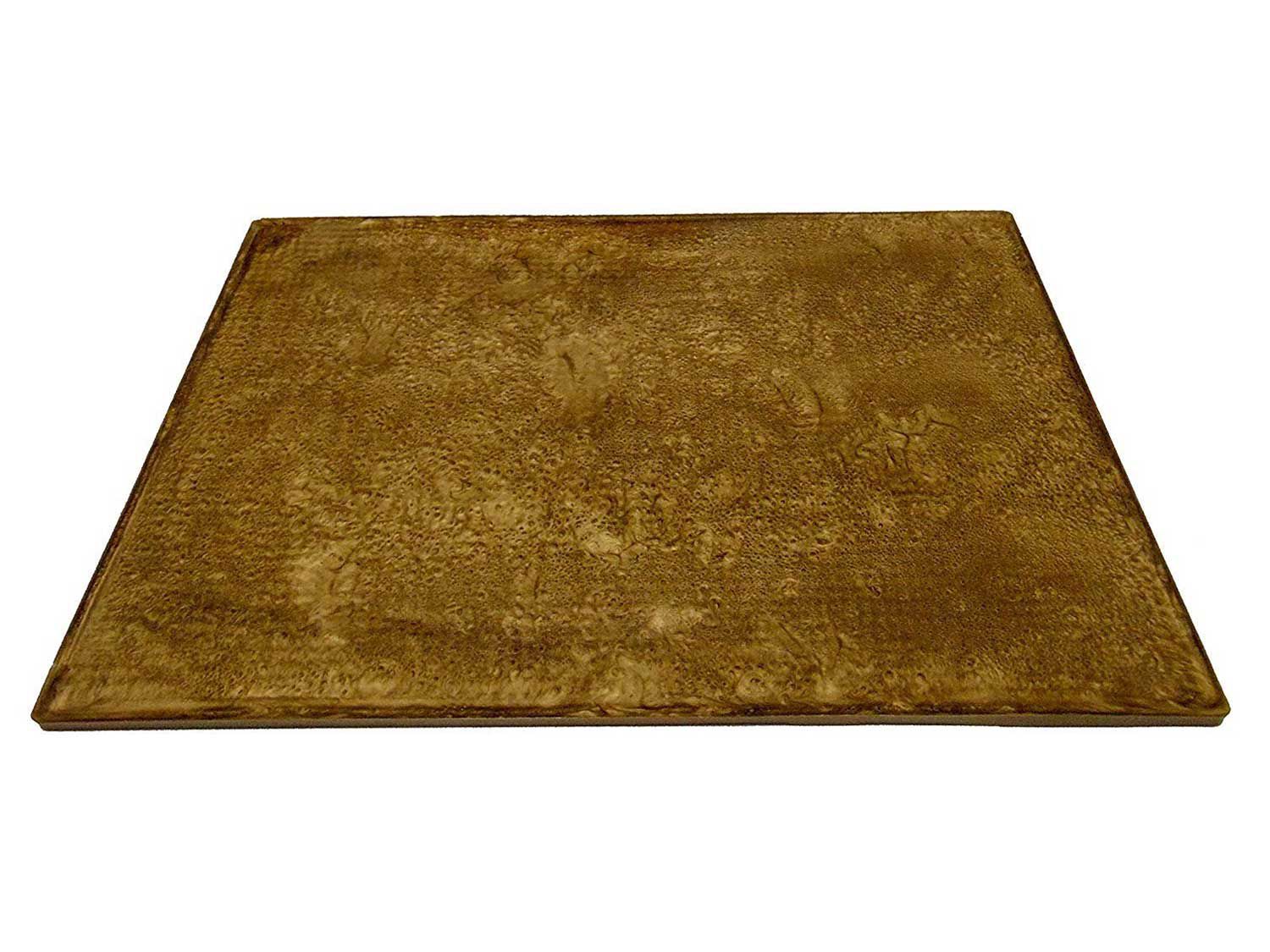 A durable service mat in multiple colors.