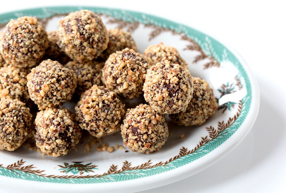 <a href="http://www.saveur.com/article/recipes/Earl-Grey-and-Lavender-Chocolate-Truffles">Get the recipe for Earl Grey and Lavender Chocolate Truffles »</a>