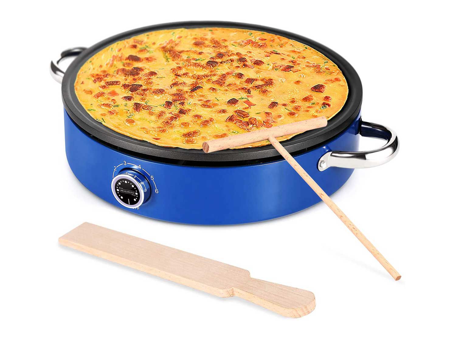 A removable nonstick surface ensures that this blue wonder is easy to wash.