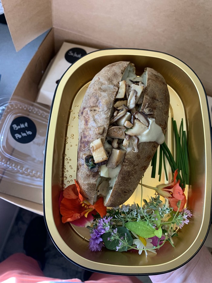 The cheese was already melted, and the potato already filled with mushrooms, when I opened the box.