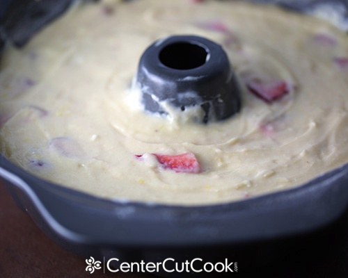 Strawberry yogurt cake 7