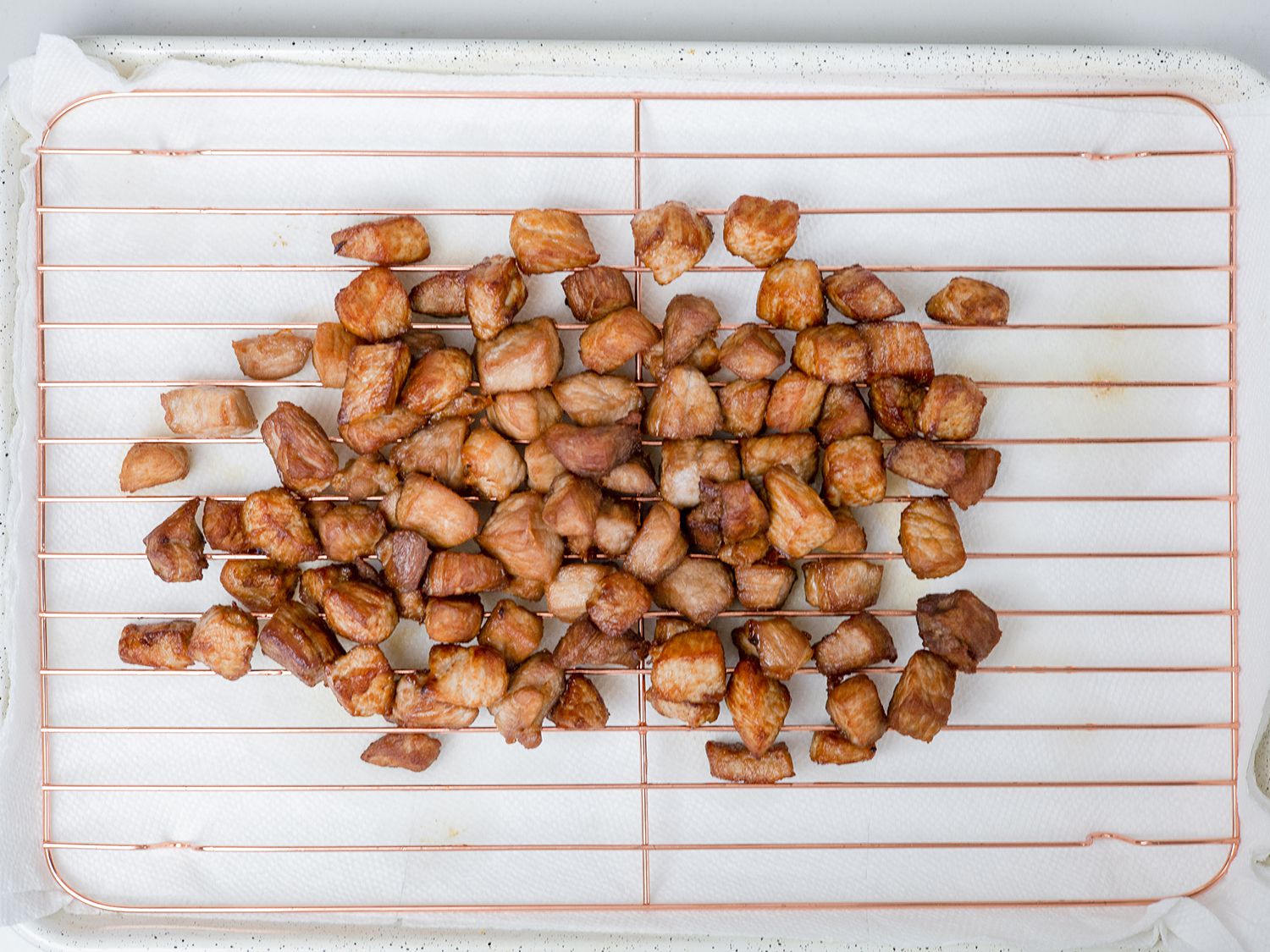 fried pork shoulder pieces