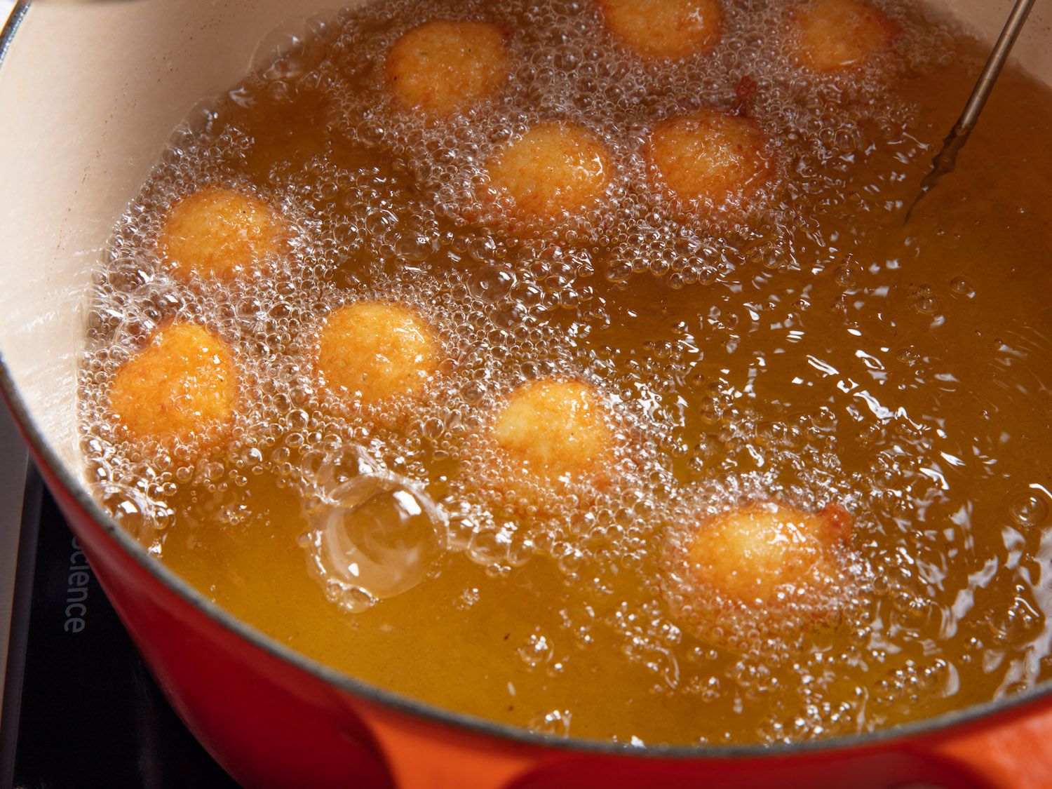 frying pommes dauphine