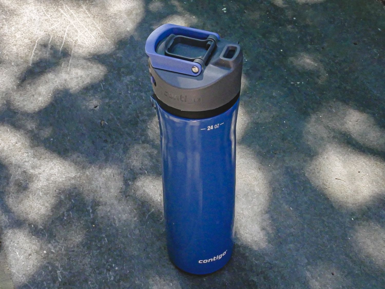 the contigo water bottle with its lid open