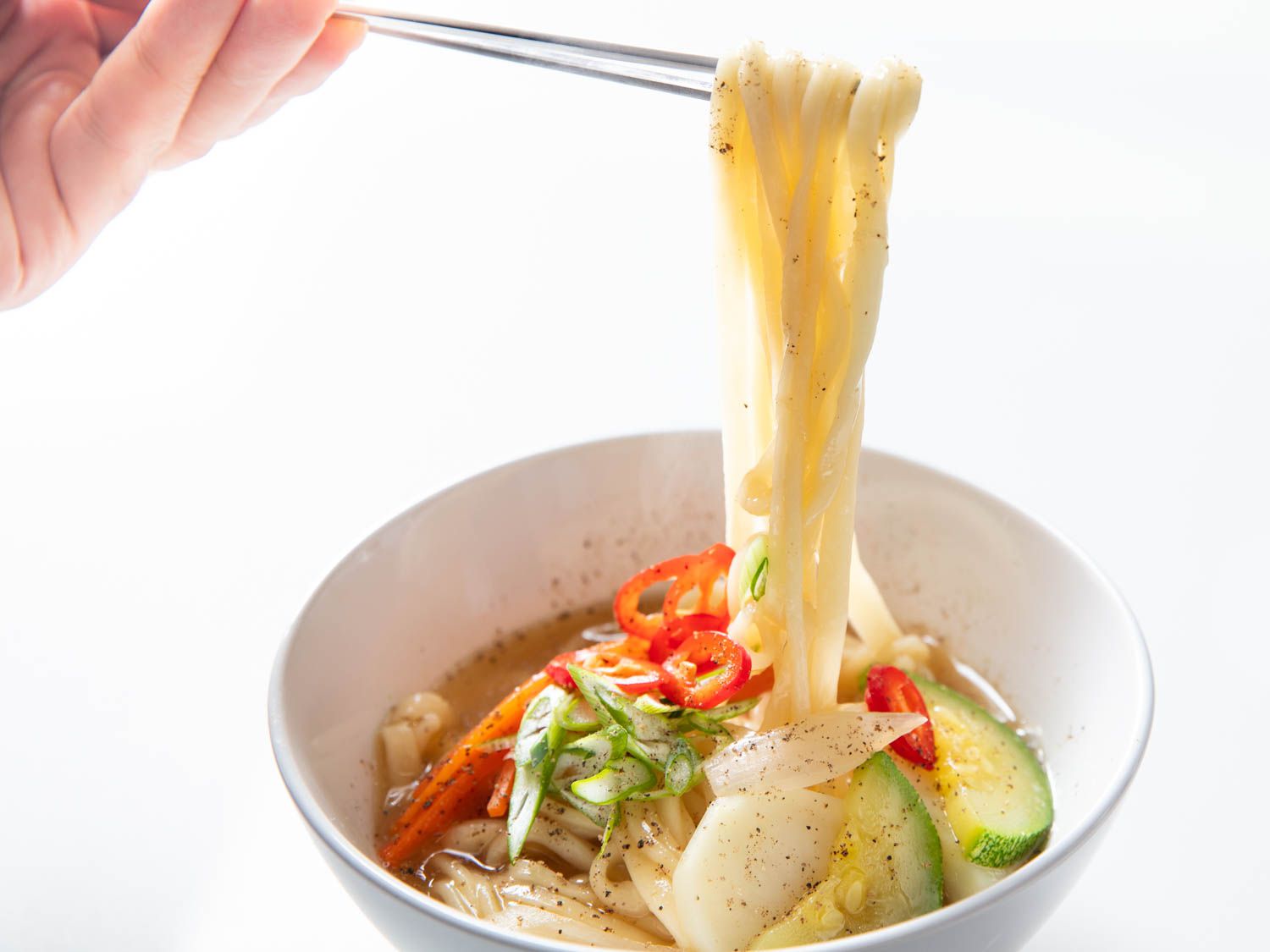 20200122-kal-guksu-anchovy-noodle-soup-vicky-wasik-5