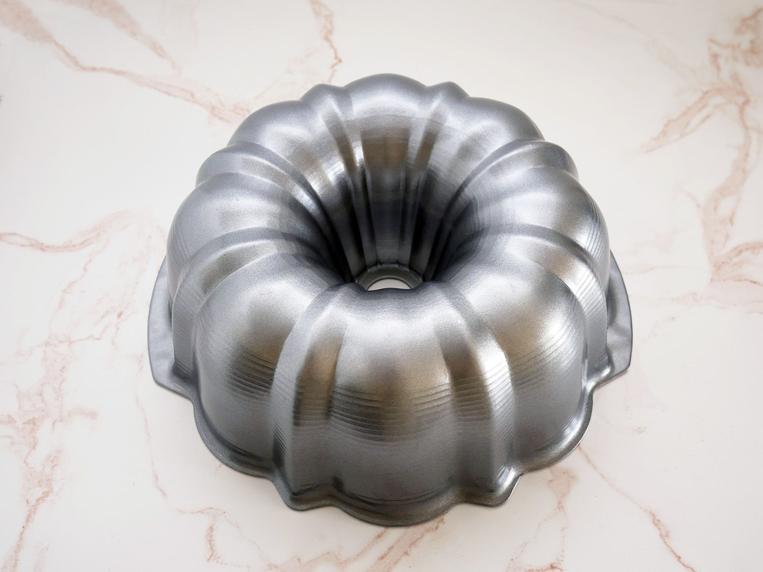 Nordic ware aluminum bundt pan