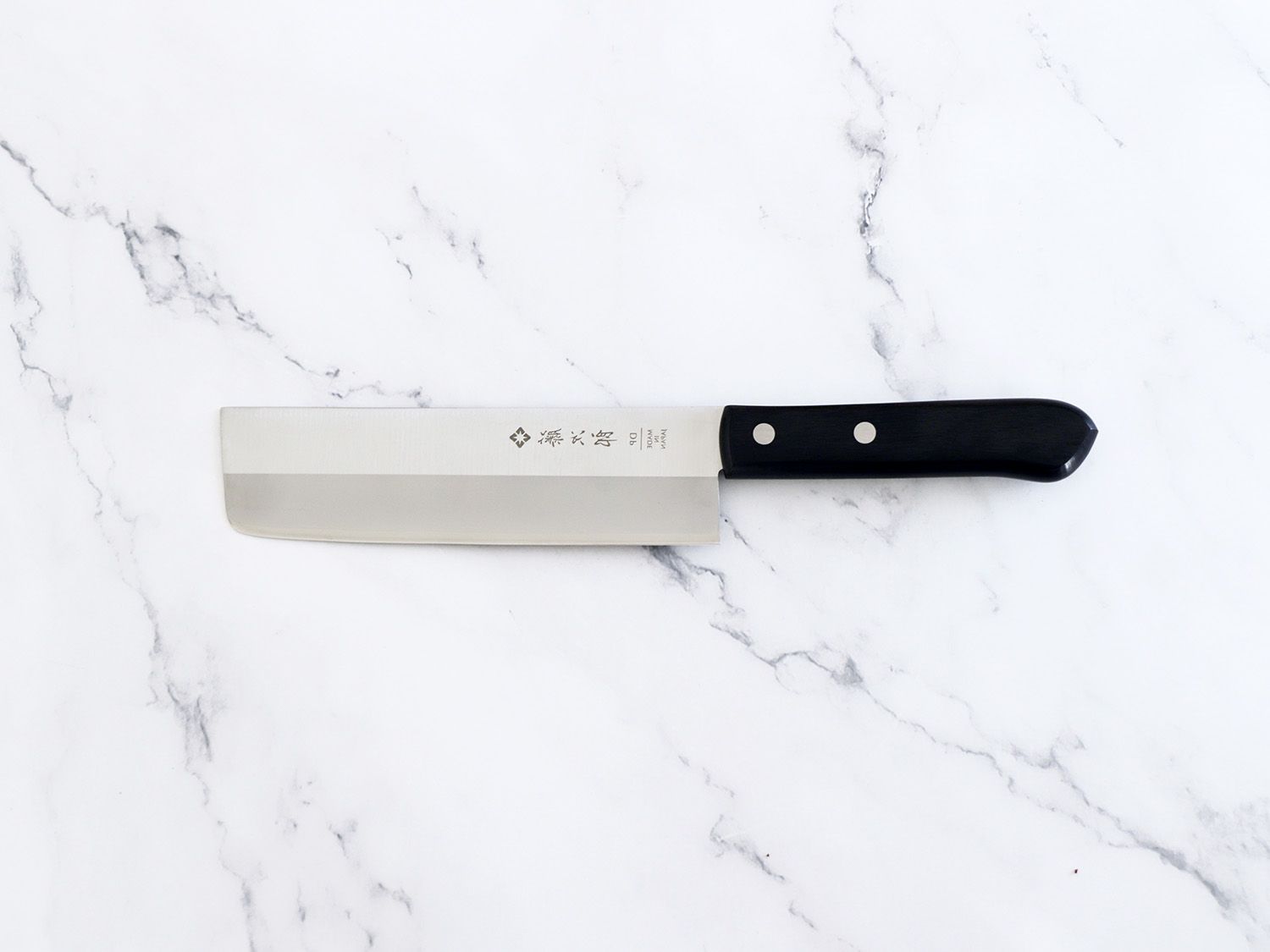 tojiro a-1 nakiri on marble countertop