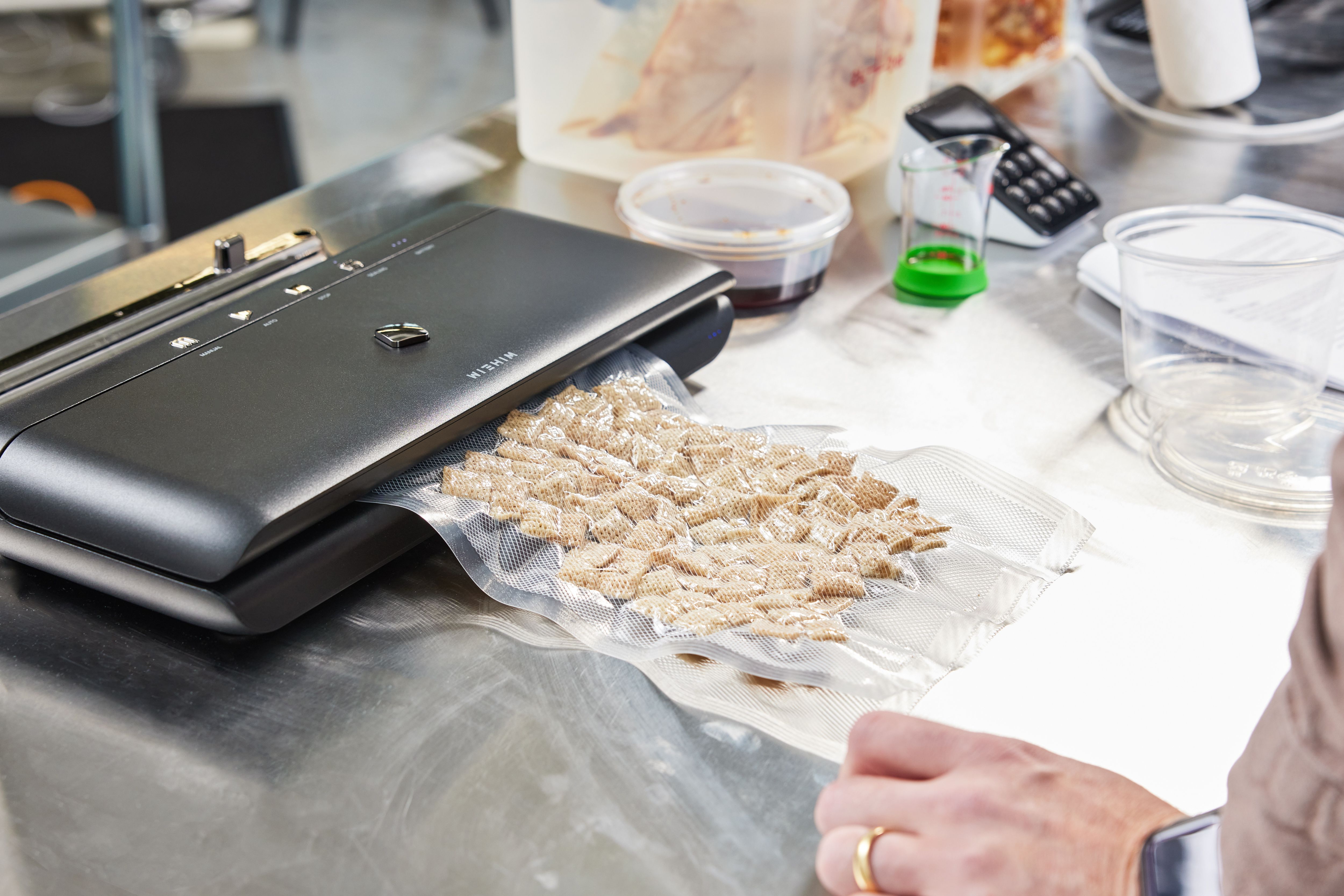 SEALVAC Cordless Vacuum Sealer Machine
