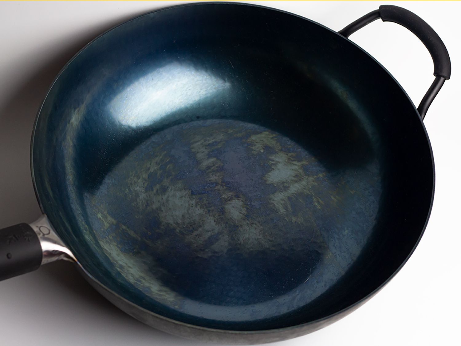 A top-down view of the Zhen San Huan wok.